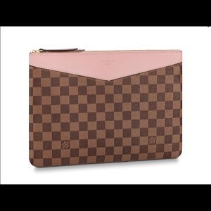 Louis Vuitton Daily Pouch